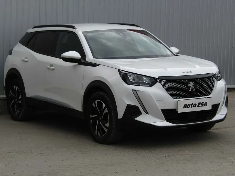 Peugeot 2008 1.2PT 2021