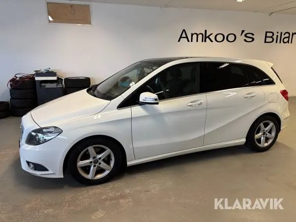 Mercedes-Benz B 180 2012