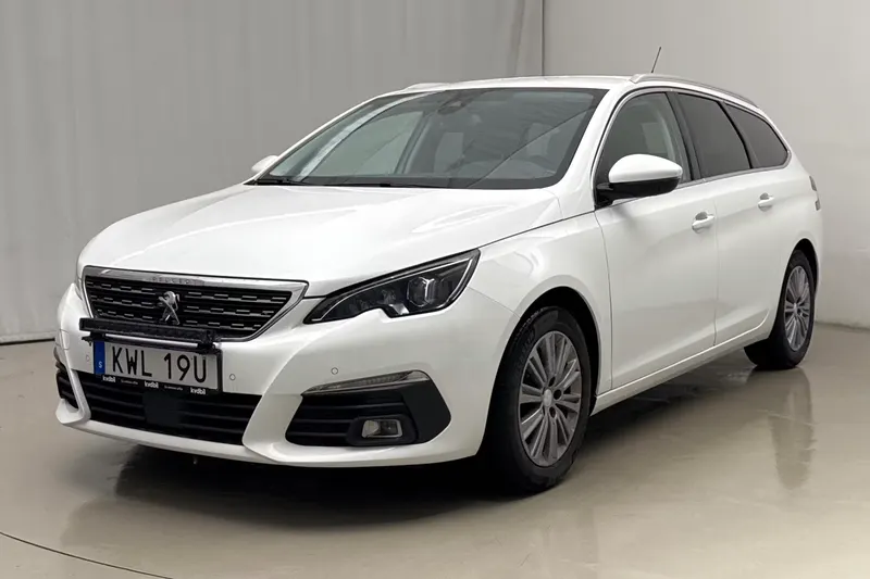 Peugeot 308 SW PureTech 2021