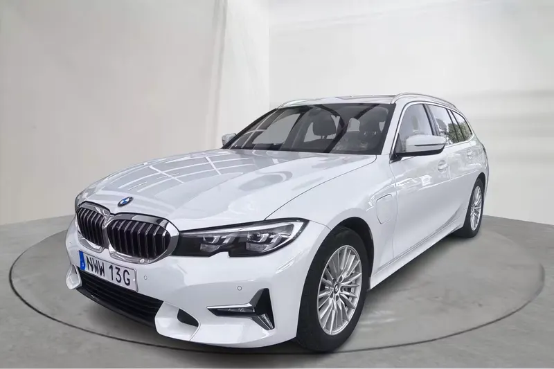 BMW 3-serien 330e xDrive Touring, G21 2021