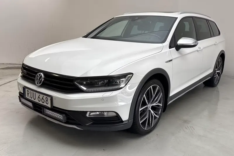 Volkswagen Passat Alltrack 2.0 TDI Sportscombi 4MOTION 2017