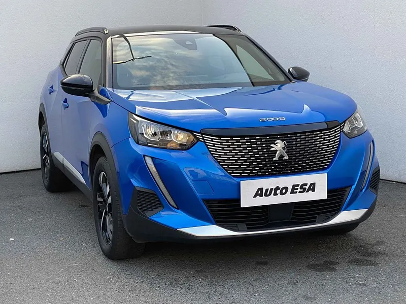 Peugeot 2008 1.2PT 2023