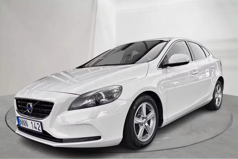 Volvo V40 D2 2014